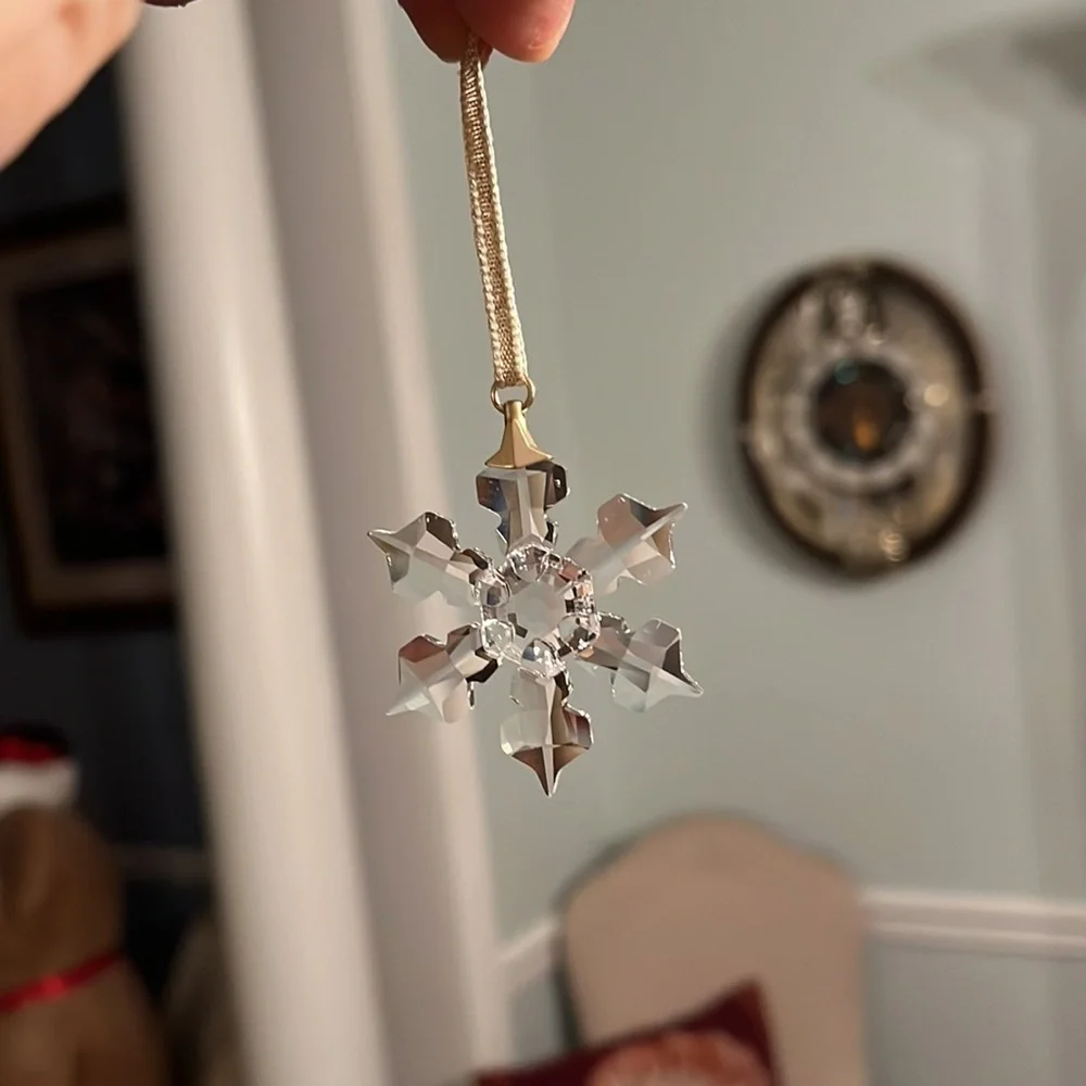 Brand New Swarovski White Crystal Little Snowflake Ornament Christmas Decoration